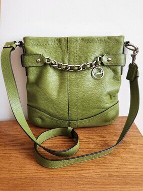 COACH GREEN APPLE PEBBLED LEATHER SHOULDER BAG C1275-F19722